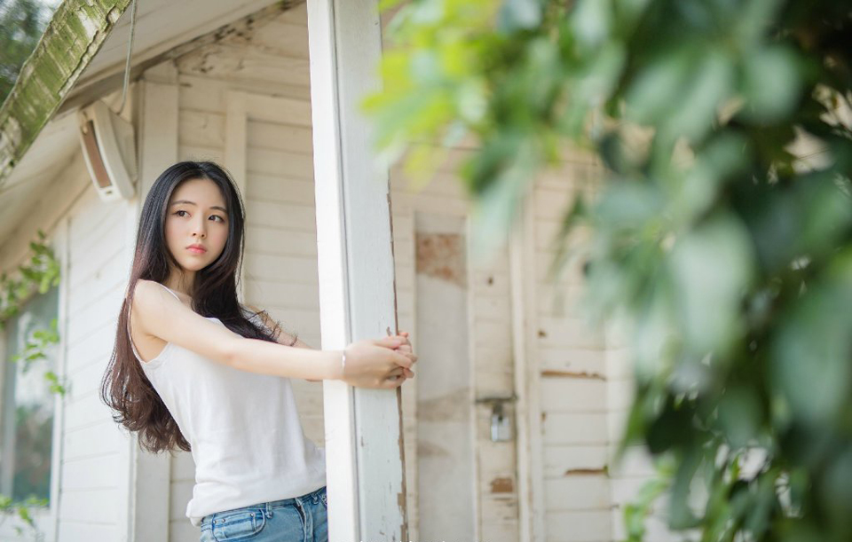 生活的真谛在于宽恕与忘记：宽恕那些值得的人，忘记那些不值得的人。